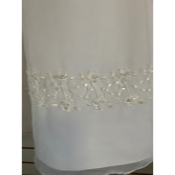 David's Bridal‎ White Flower Girl Dress Size 3 Beaded Formal Party - Picture 3 of 8